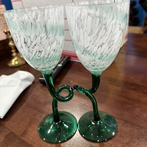 Wine Goblets Blown Art Glass Green And White Set Of 2 8"‎